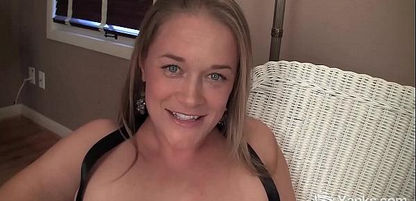  Chesty Yanks MILF Nixie Live Plays With Her Bullet